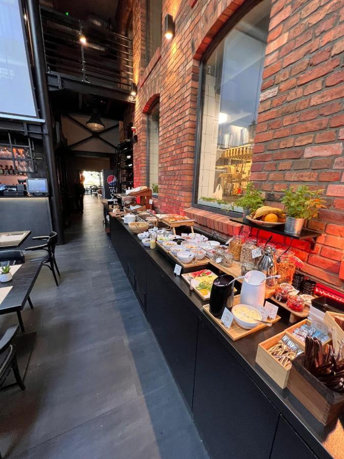 Art Apartments Warszawska 21 卡托维兹 外观 照片