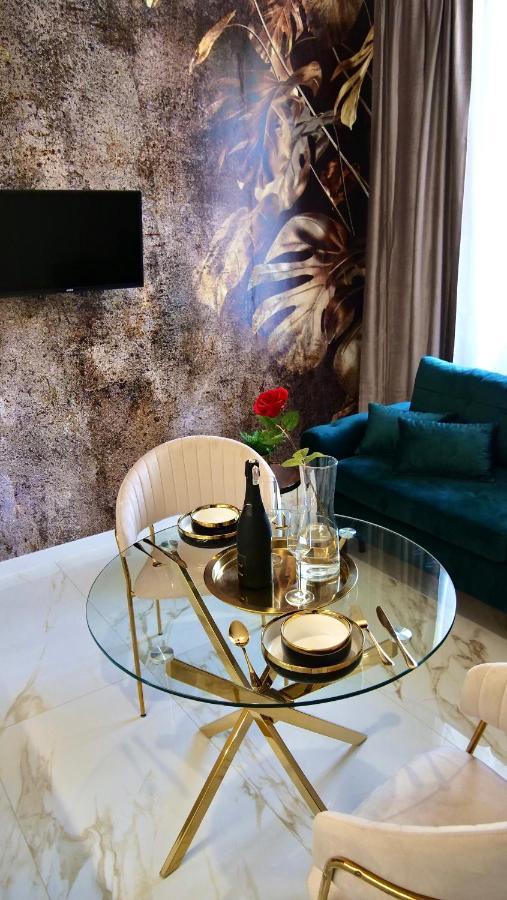 Art Apartments Warszawska 21 卡托维兹 外观 照片