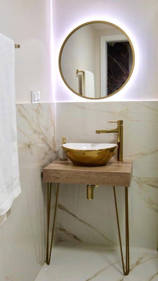 Art Apartments Warszawska 21 卡托维兹 外观 照片