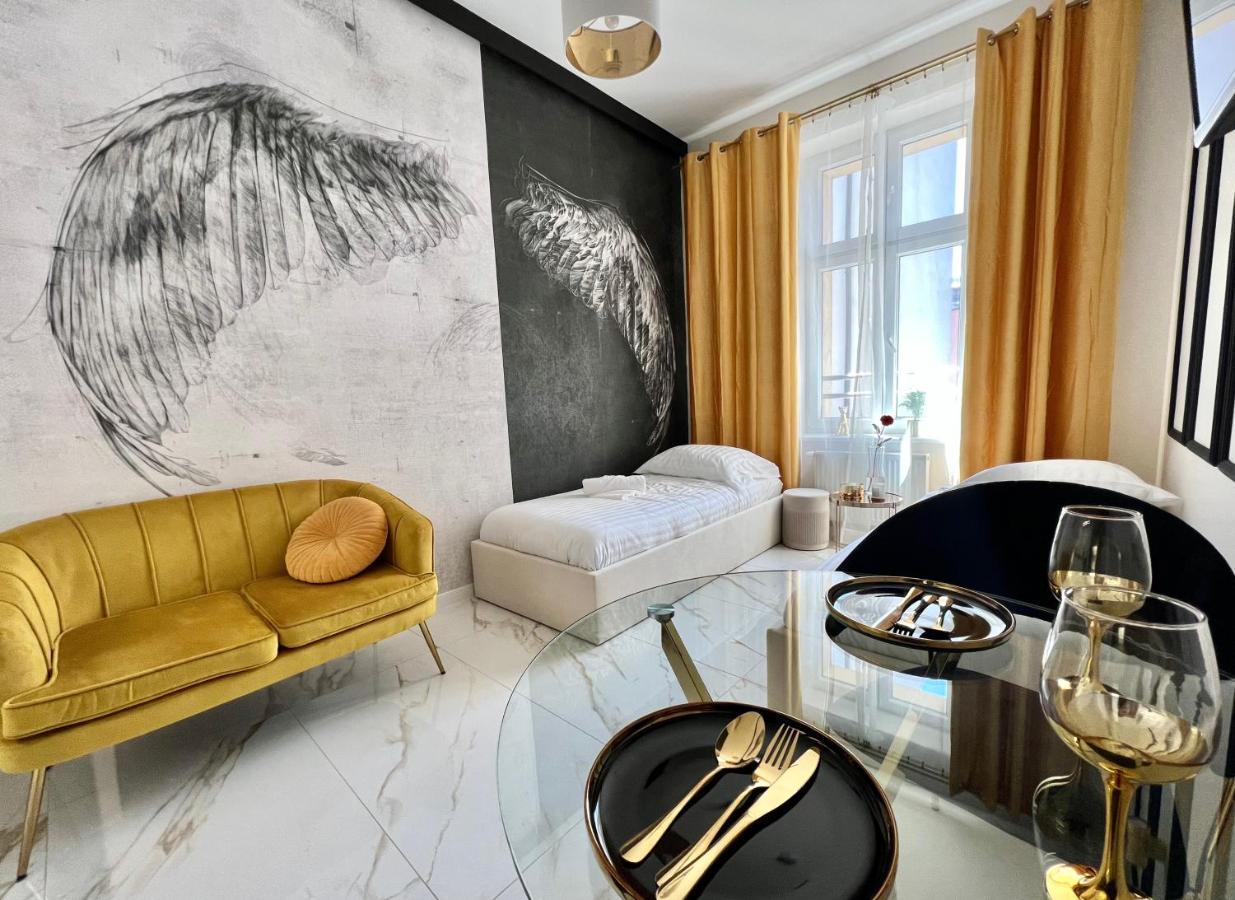 Art Apartments Warszawska 21 卡托维兹 外观 照片